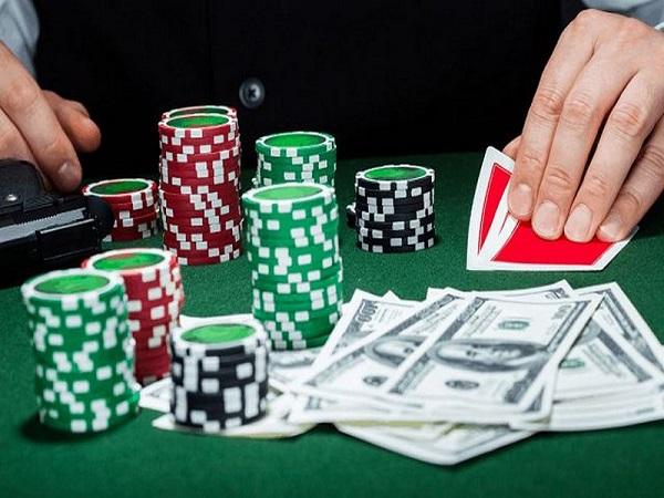Bài rác trong Poker là gì