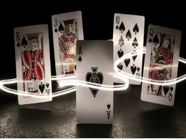 Các kiểu chơi Poker vô cùng đa dạng