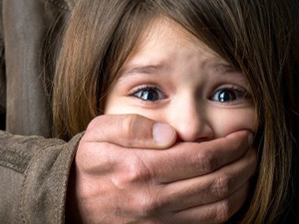 Mơ thấy người lạ chết, đám ma người lạ đánh con gì hên