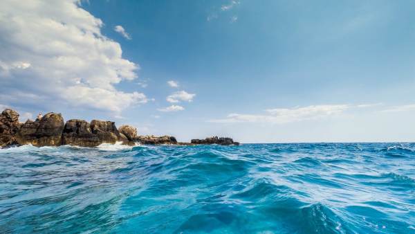 Mơ thấy biển nước mênh mông dự báo chuyện gì sắp tới?