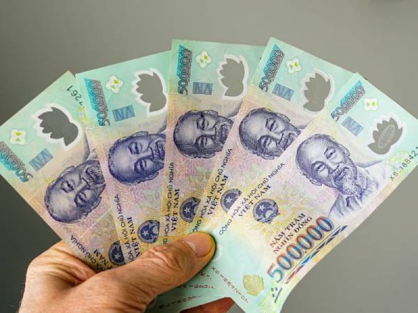 Nằm mơ thấy tiền 500 nghìn là điềm báo phát tài thật sao?