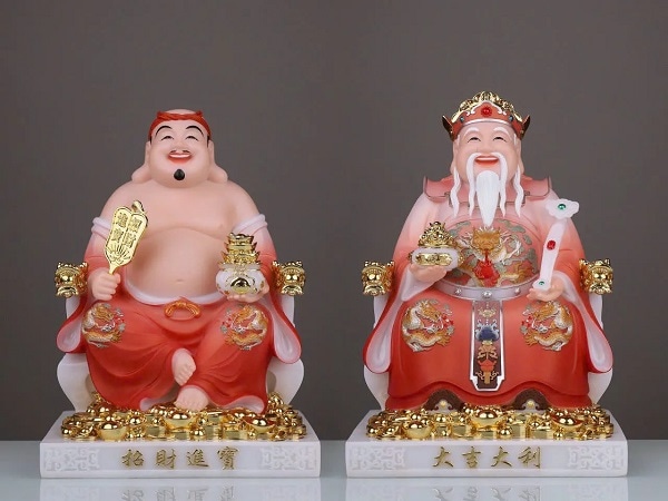 Giải mã nằm mơ thấy ông Thần Tài đánh con gì may mắn?